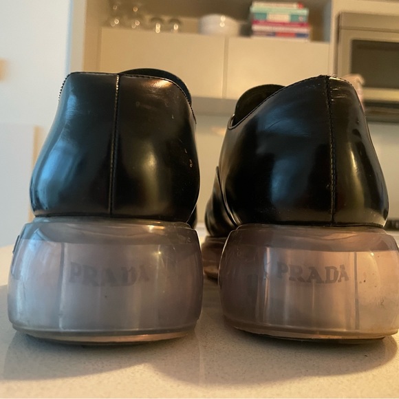 Rare Prada brogues with bubble sole from 2019 collection!  Size 37.5 - Picture 2 of 4
